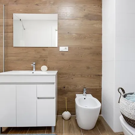 דירה Goldfish Apartments For Holidays Playa Del Cura טורבייחה